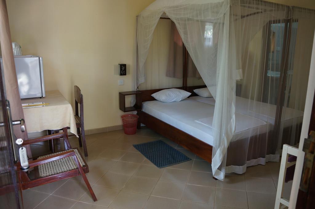Tandem Guesthouse Hikkaduwa Exterior photo